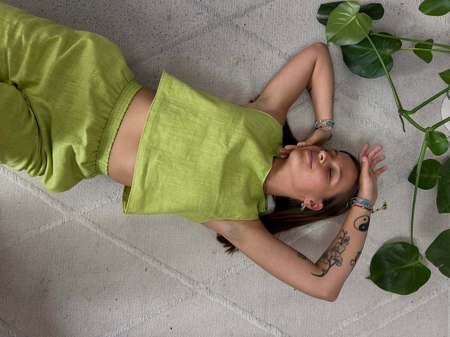 Bloomies Lime Linen Set