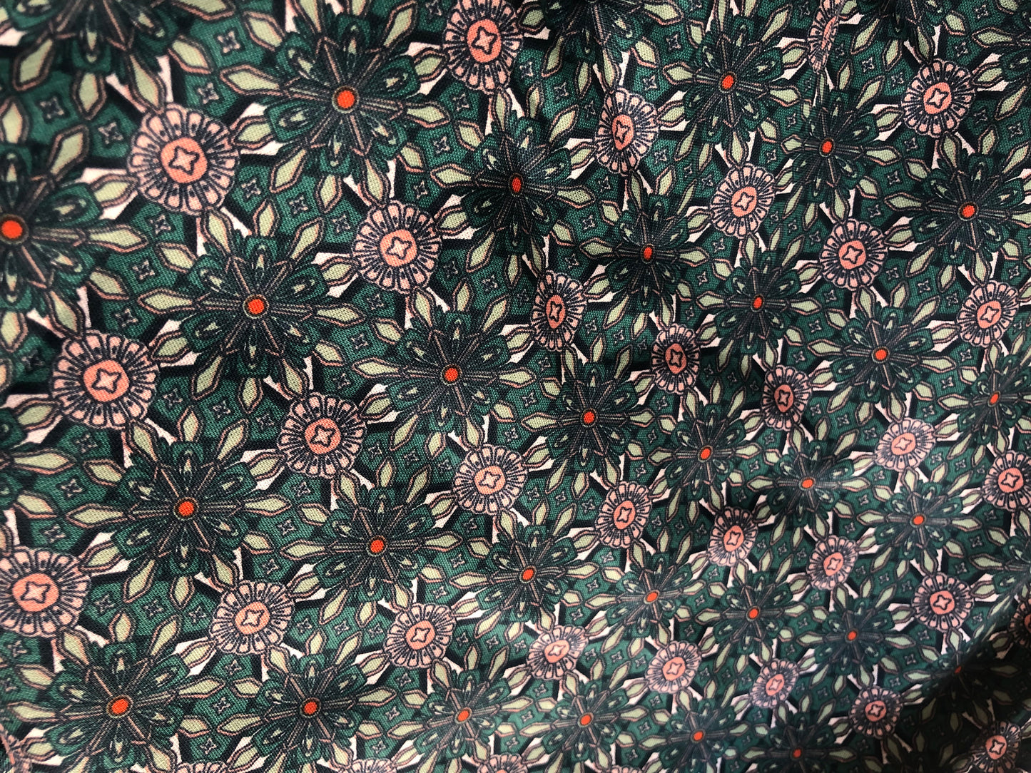 Bloomies Box - Naïka - Mandala print green